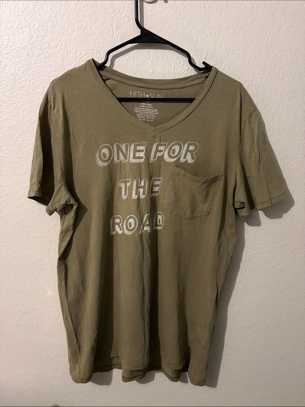 Fifth Sun Olive V-Neck Graphic One For the Road Pocket Tee Size Large